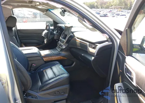 2015 GMC Yukon Xl 1500 Denali z USA, uszkodzony, nr VIN 1GKS2JKJ8FR674789